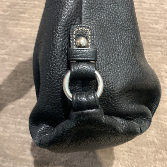 Coach black pebbled leather shoulder bag - Picture 5 of 10